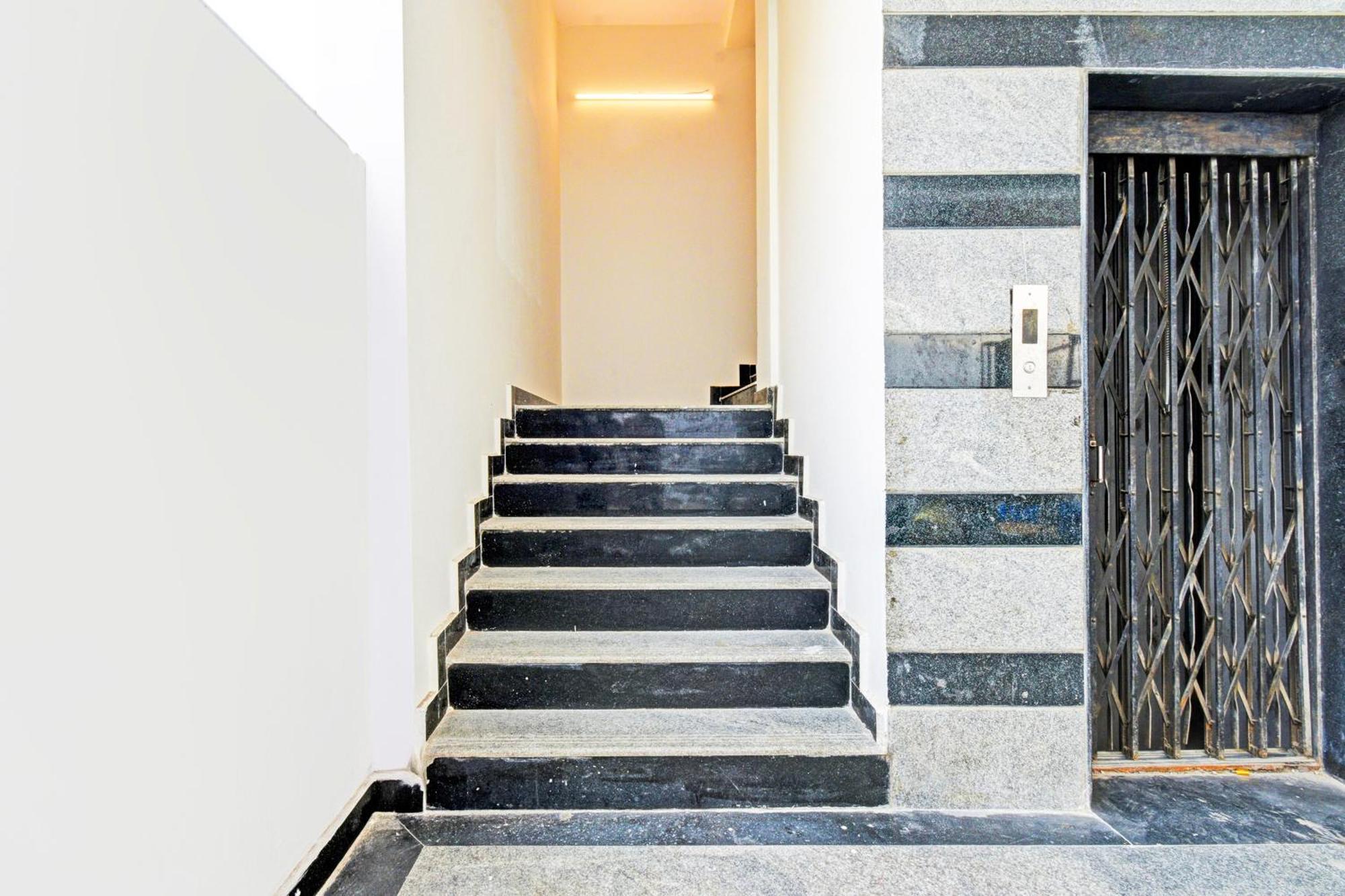 Hotel O Malani Inn Hyderabad Eksteriør bilde