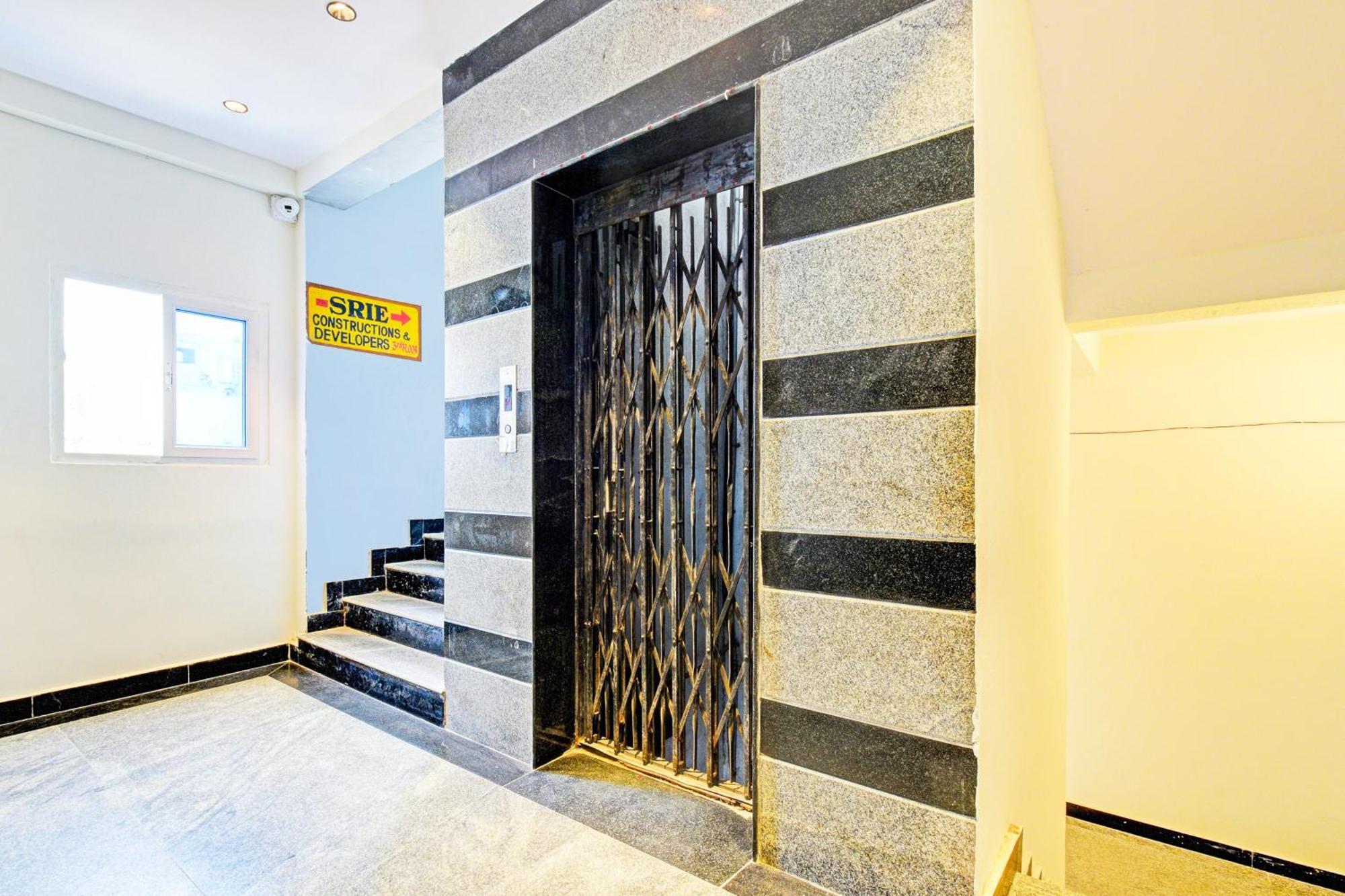 Hotel O Malani Inn Hyderabad Eksteriør bilde